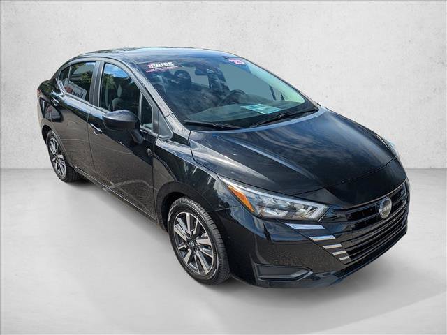 Used 2025 Nissan Versa SV FWD image 3