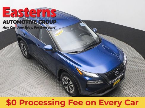 Used 2022 Nissan Rogue SV AWD/4WD image 3