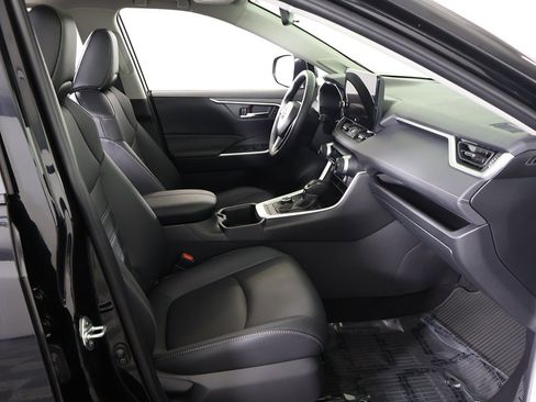 Used 2025 Toyota RAV4 XLE Premium w/ Weather Package image 31