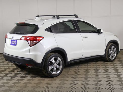 Used 2017 Honda HR-V EX-L image 9