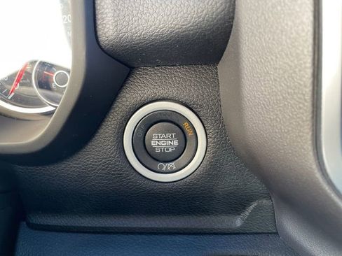 Used 2024 RAM 2500 Big Horn w/ Bed Utility Group image 38