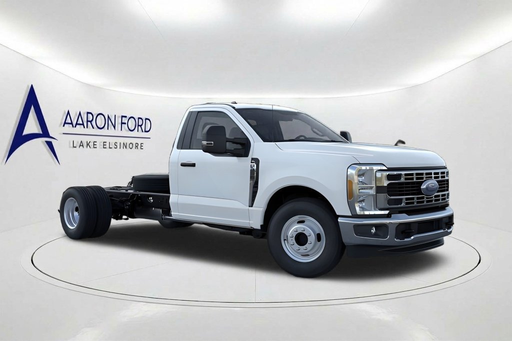 New 2026 Ford F350 XL w/ XL Chrome Package RWD image 8