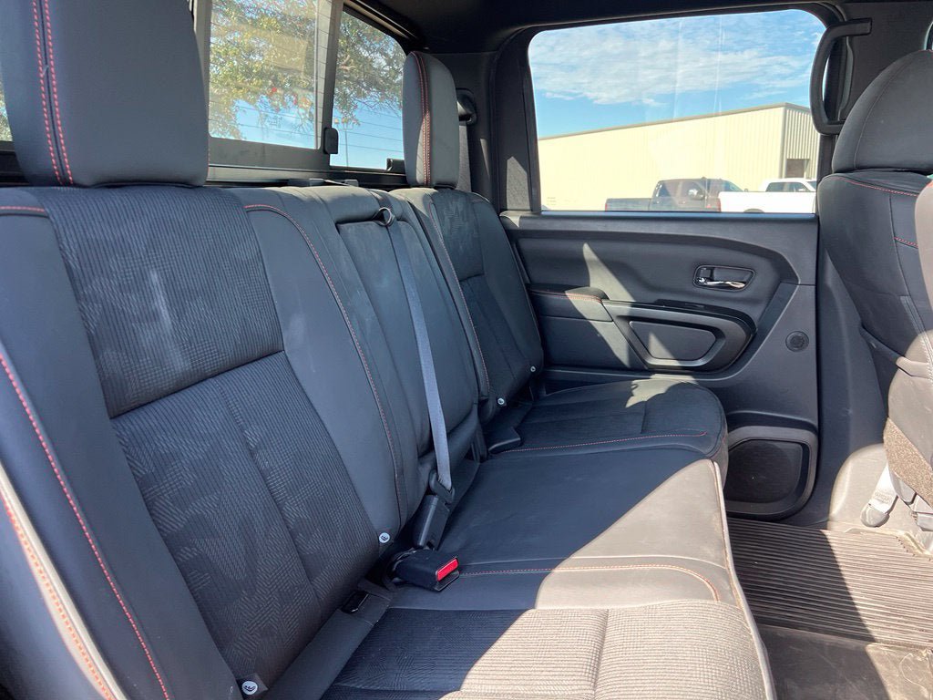 Used 2023 Nissan Titan PRO-4X AWD/4WD image 25