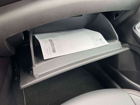 Certified 2025 Nissan Sentra SR w/ SR Premium Package image 34