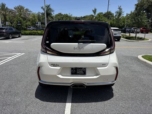 Used 2023 Kia Soul GT-Line w/ GT-Line Technology Package FWD image 2