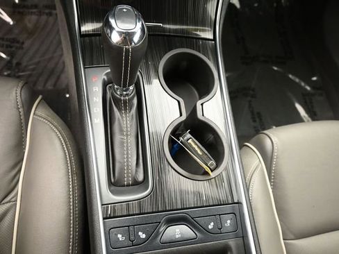 Used 2016 Chevrolet Impala LTZ image 28