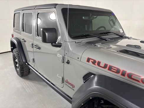 Used 2022 Jeep Wrangler Unlimited Rubicon AWD/4WD image 11