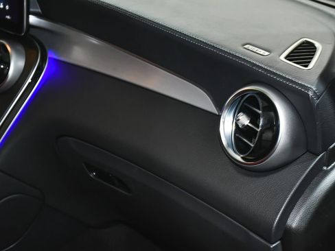 Used 2023 Mercedes-Benz GLC 300 4MATIC Coupe image 58