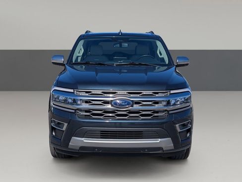 Used 2024 Ford Expedition Platinum image 3