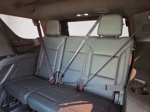 Used 2021 Chevrolet Tahoe Z71 AWD/4WD image 19