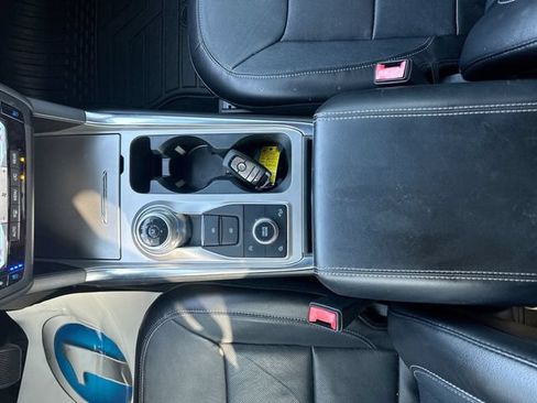 Used 2020 Ford Explorer Limited w/ Class III Trailer Tow Package AWD/4WD image 19