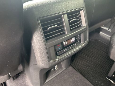 Used 2021 Volkswagen Atlas SE image 21