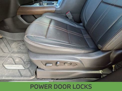 Used 2023 Chevrolet Silverado 1500 High Country w/ Technology Package image 13