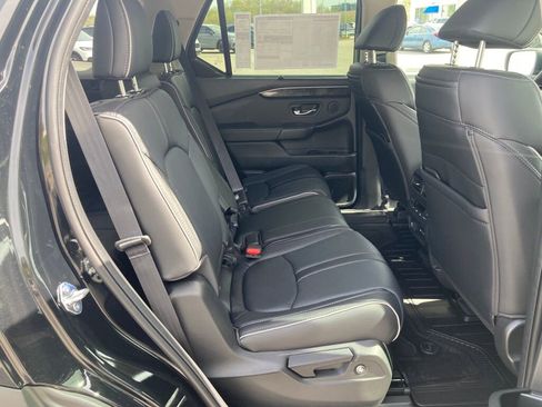 New 2025 Honda Pilot Elite image 6