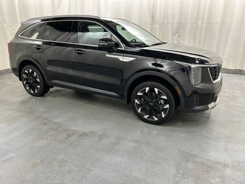 Used 2025 Kia Sorento EX AWD/4WD image 1