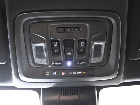 Used 2024 Chevrolet Silverado 3500 High Country w/ High Country Premium Package AWD/4WD image 33
