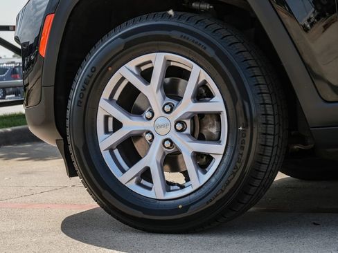 Used 2022 Jeep Grand Cherokee Limited image 69