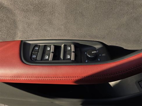 Used 2024 Audi SQ8 Premium Plus image 28