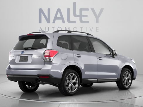 Used 2017 Subaru Forester 2.5i Touring AWD/4WD image 3
