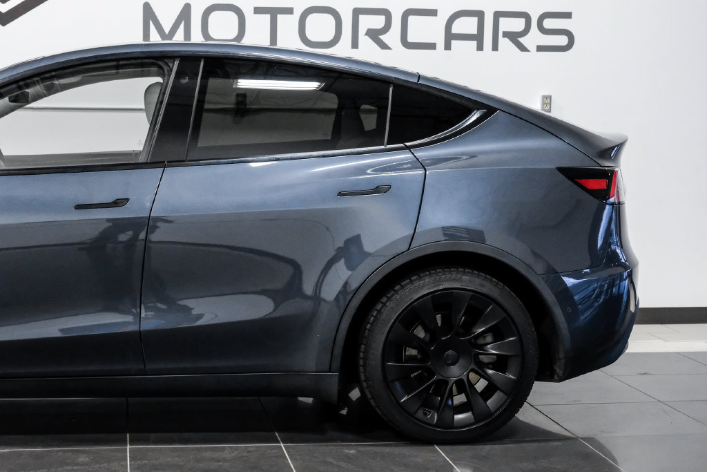 Used 2021 Tesla Model Y Long Range AWD/4WD image 18