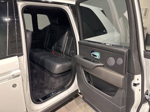 Used 2020 Rolls-Royce Cullinan image 64