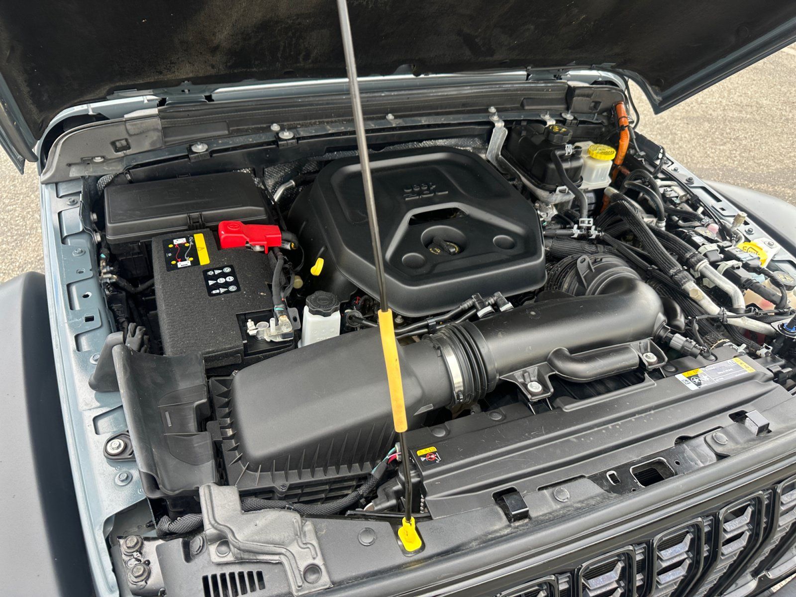Used 2024 Jeep Wrangler Unlimited AWD/4WD image 27