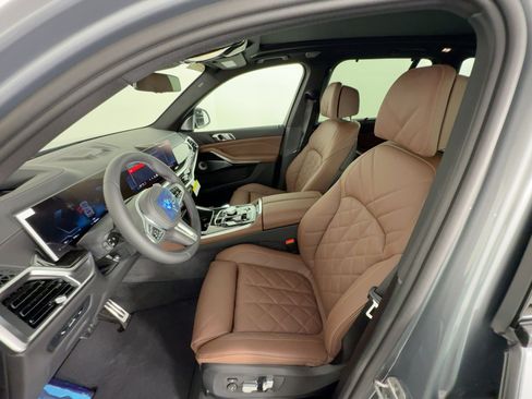 New 2026 BMW X5 M60i image 5