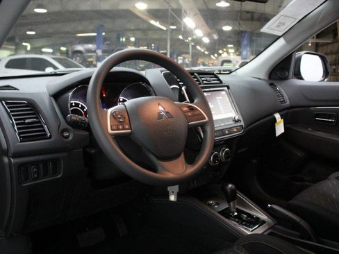 New 2026 Mitsubishi Outlander Sport ES image 5