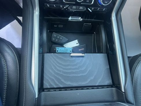Used 2023 GMC Yukon Denali AWD/4WD image 22