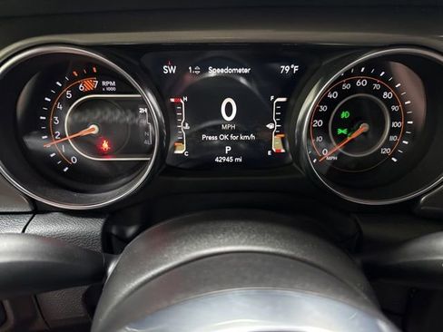 Used 2023 Jeep Wrangler Unlimited Sahara w/ LED Lighting Group AWD/4WD image 19