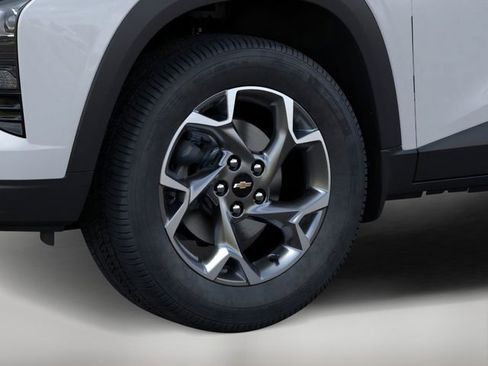 New 2026 Chevrolet Trax LT w/ Driver Confidence Package FWD image 9
