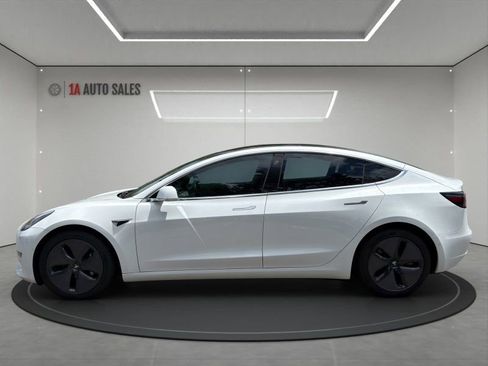 Used 2018 Tesla Model 3 Long Range AWD/4WD image 2