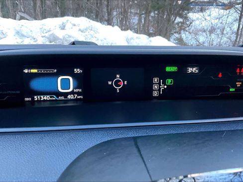 Certified 2017 Toyota Prius Prime Advanced image 24