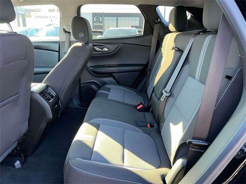Used 2025 Chevrolet Blazer LT w/ Driver Confidence Package image 13