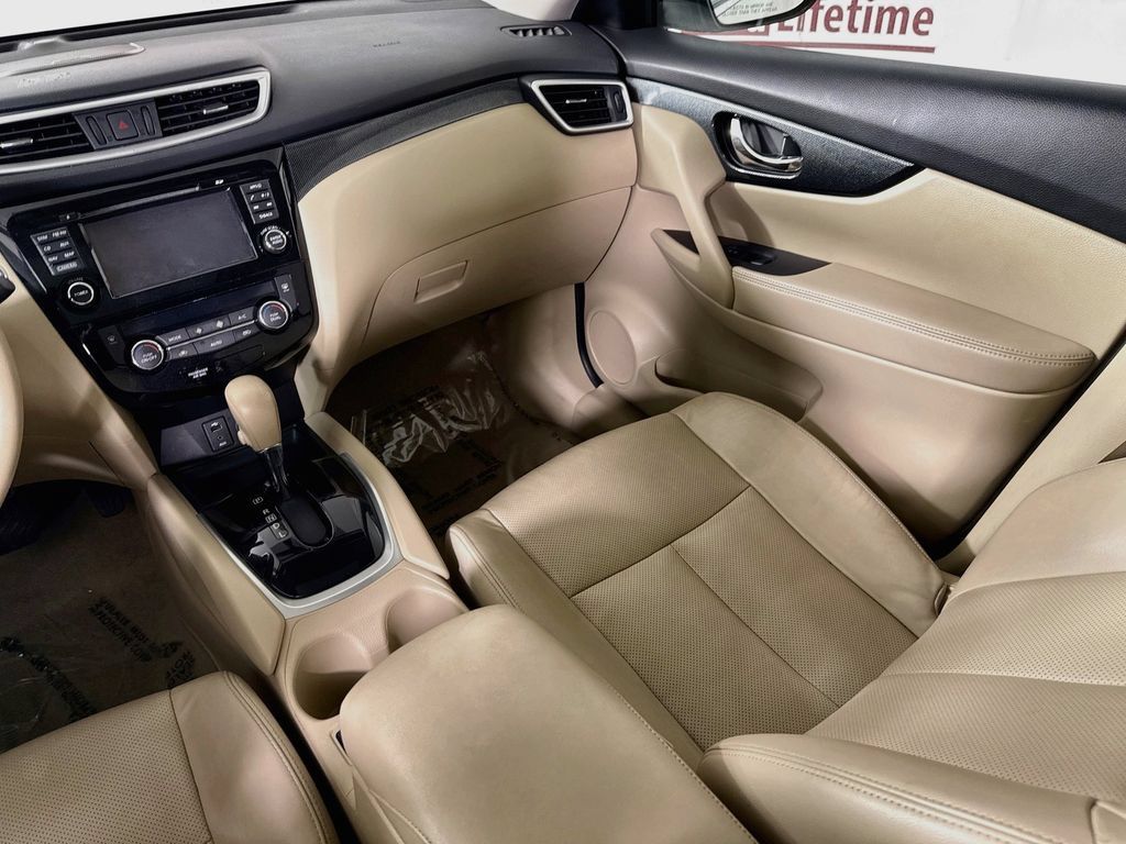 Used 2015 Nissan Rogue SL w/ SL Premium Package FWD image 27