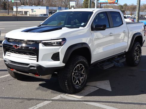 Used 2026 Chevrolet Colorado ZR2 image 5