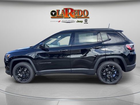 New 2026 Jeep Compass Latitude image 4