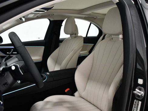 New 2026 Mercedes-Benz E 350 4MATIC Sedan image 16
