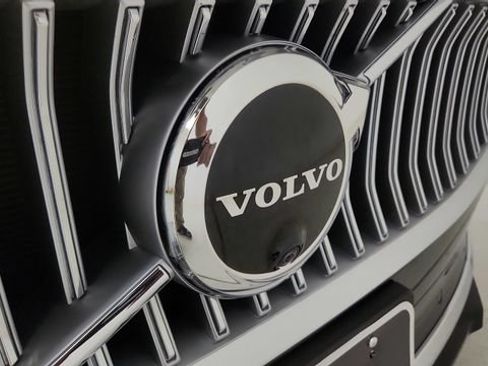 Used 2023 Volvo S90 B6 Plus AWD/4WD image 47