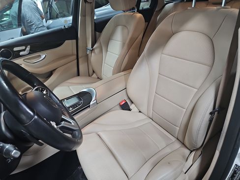 Used 2021 Mercedes-Benz GLC 300 image 15