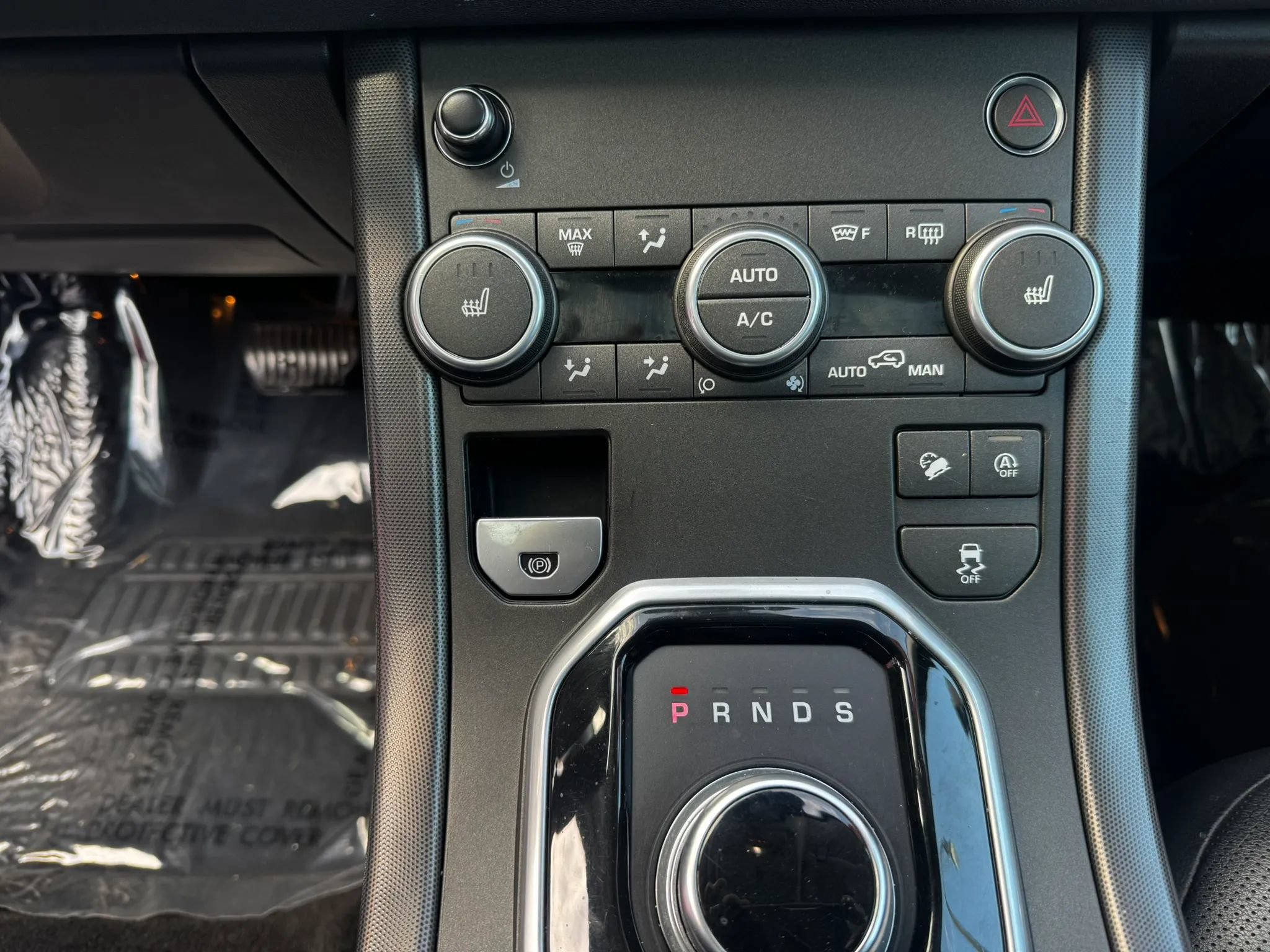 Used 2018 Land Rover Range Rover Evoque SE Premium AWD/4WD image 10