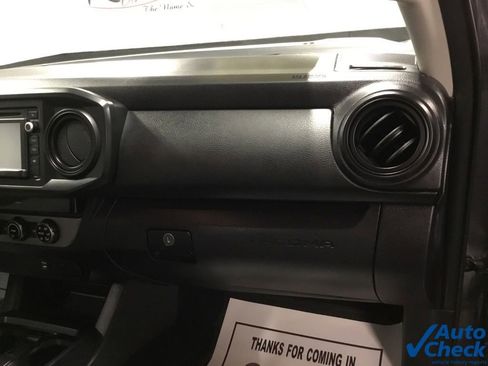 Used 2017 Toyota Tacoma SR image 42