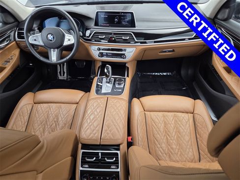 Certified 2022 BMW M760i xDrive w/ Luxury Rear Seating Package image 21