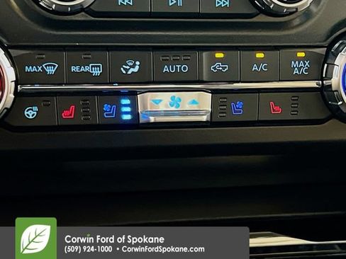 New 2026 Ford F450 Lariat w/ Lariat Premium Package AWD/4WD image 24