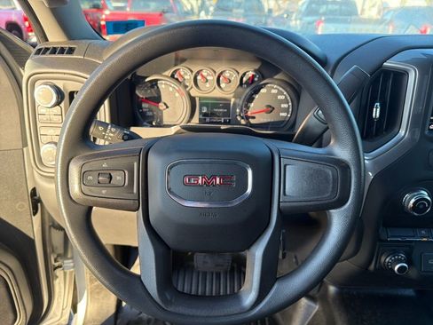 Used 2022 GMC Sierra 1500 Pro w/ Convenience Package image 13