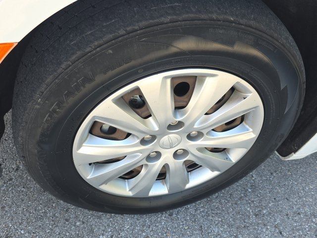 Used 2018 Chrysler Pacifica L FWD image 10