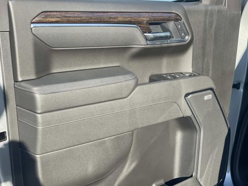 New 2026 GMC Sierra 1500 Elevation image 21