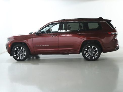 Used 2021 Jeep Grand Cherokee L Overland w/ Luxury Tech Group IV AWD/4WD image 42