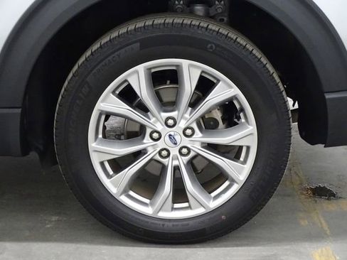 Used 2023 Ford Explorer Limited image 41