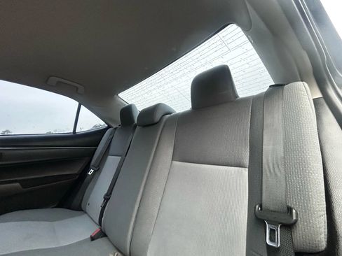 Used 2015 Toyota Corolla L image 26